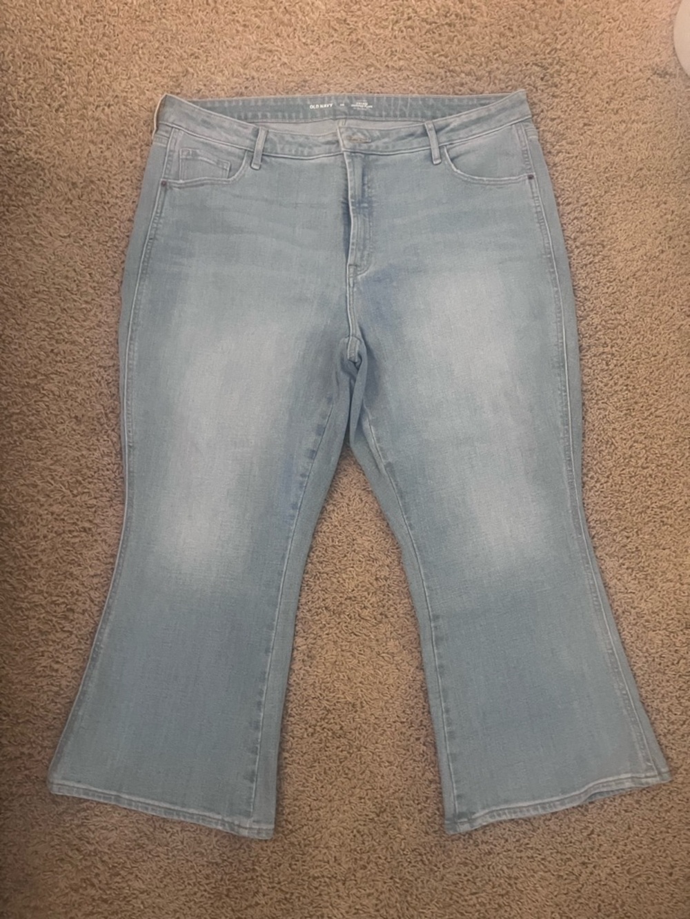 Light Wash Women's Cropped Vintage Flare Jeans - High Rise